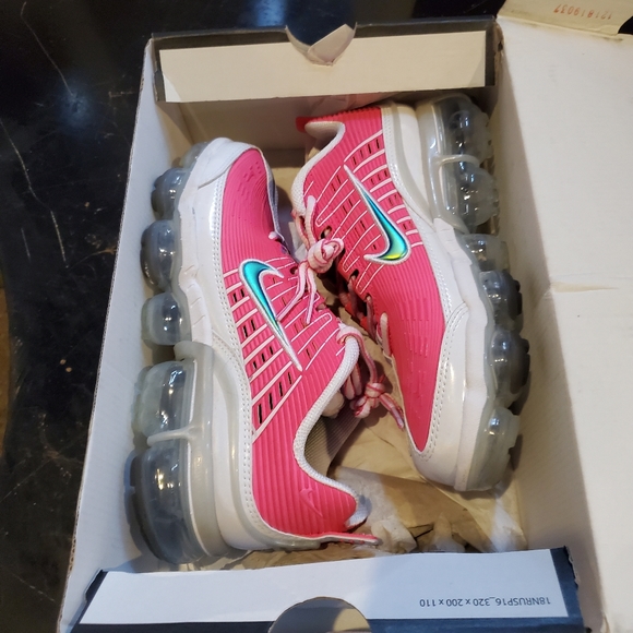 Nike vapormax 360 - Picture 1 of 3